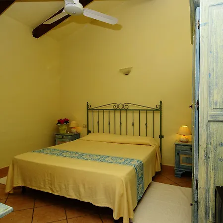 L'esagono 3* 산테오도로