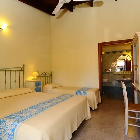 L'esagono Hotel 3*