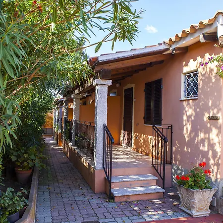 Hotel L'esagono San Teodoro (Sardinia)