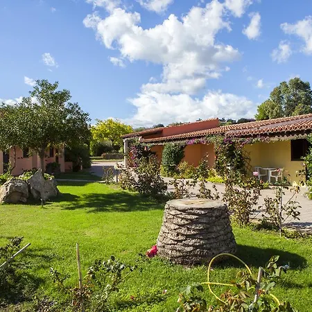 Hotel L'esagono San Teodoro (Sardinia)