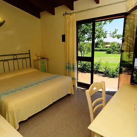 L'esagono Hotel San Teodoro (Sardinia)