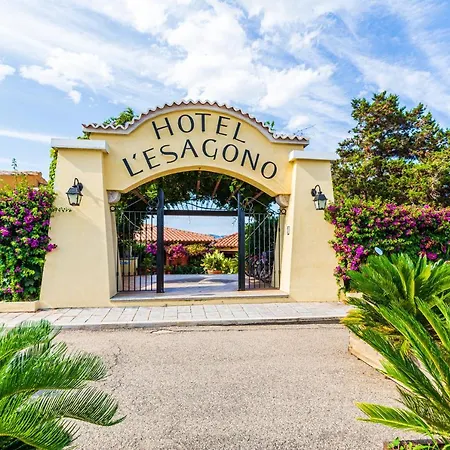 L'esagono מלון 3*