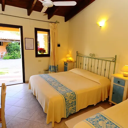 L'esagono Hotel San Teodoro (Sardinia)