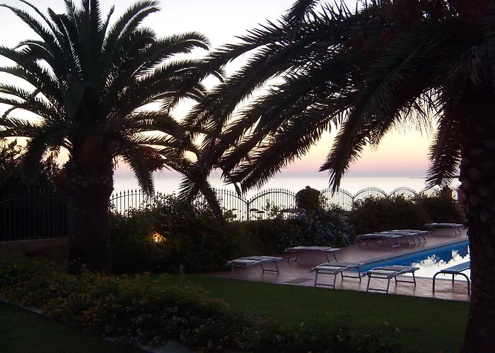 Hotell L'esagono San Teodoro (Sardinia)