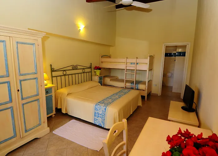 L'esagono Hotell San Teodoro (Sardinia)