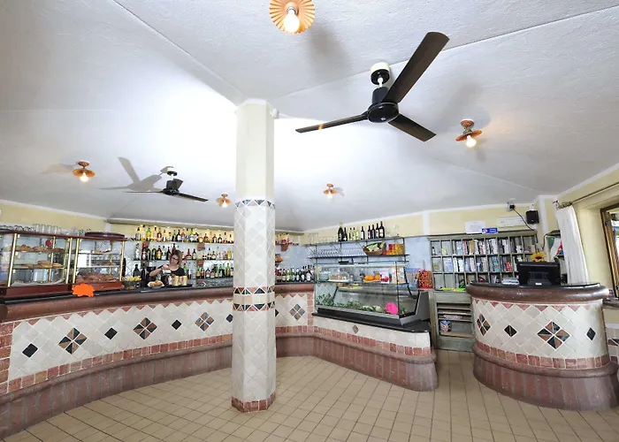 L'esagono Hotell San Teodoro (Sardinia)